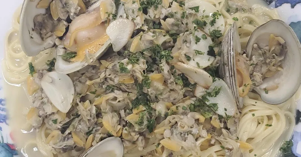 Linguini White Clam Sauce
