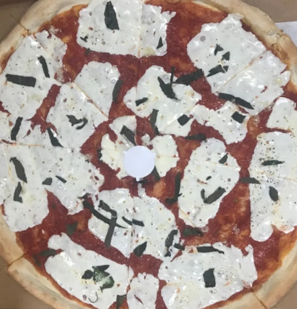 Traditional Margherita Pizza